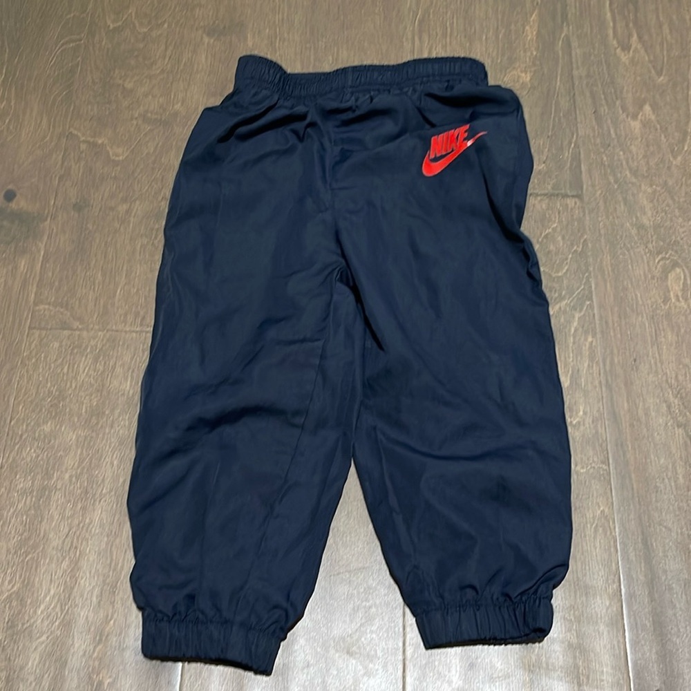 Nike 18M Athletic Pants